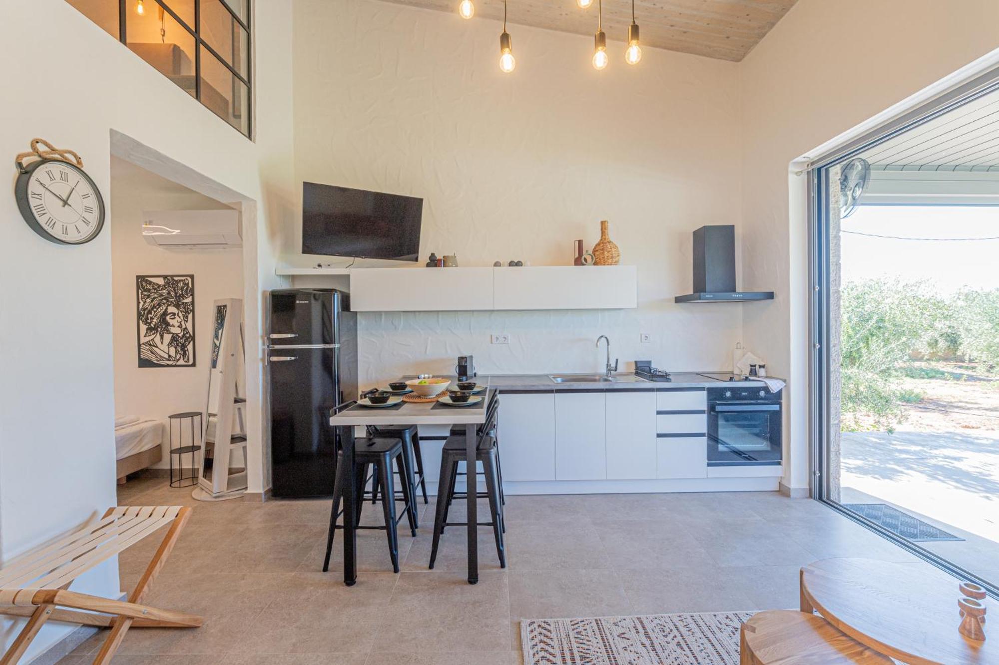 Irissa Suites Paralia Irion Bagian luar foto